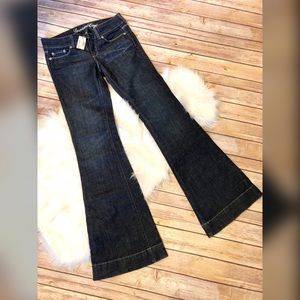 American Eagle flare blue jeans